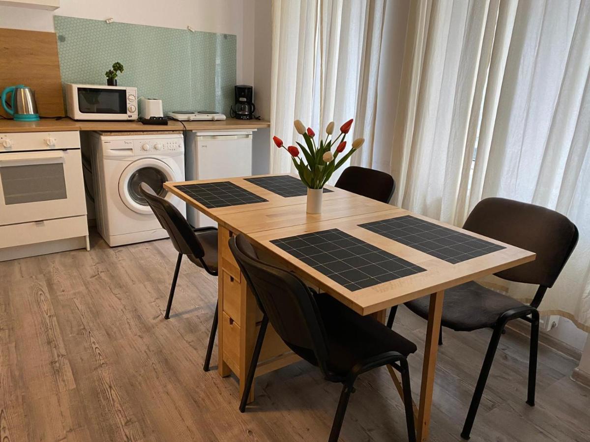 Studio Piata Amzei Nr.1 Bucureşti Eksteriør bilde